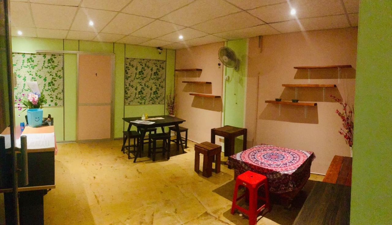 11 Pensione Malacca Bagian luar foto